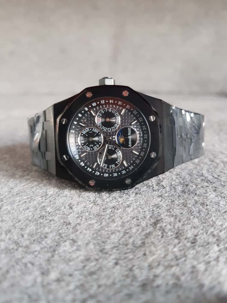 AUDEMARS PIGUET ROYAL OAK "SKELETON" BLACK