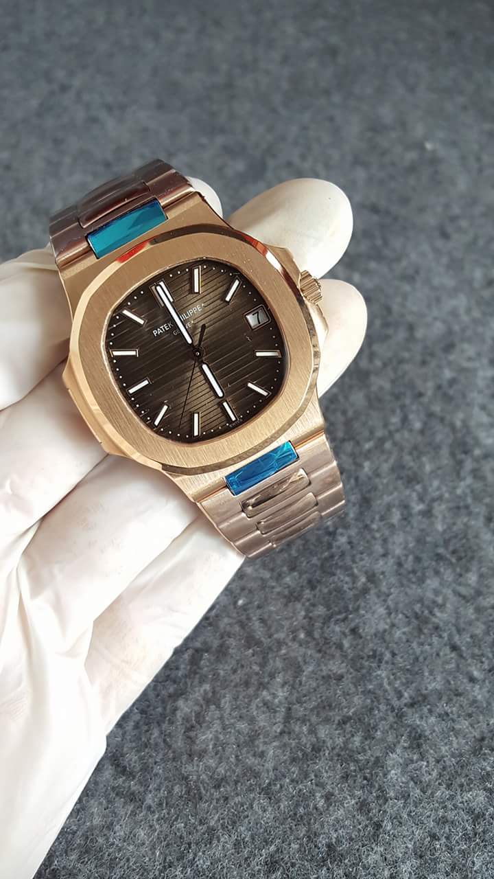 PATEK PHILIPPE NAUTILUS ROSÉ GOLD 5711/1R-001