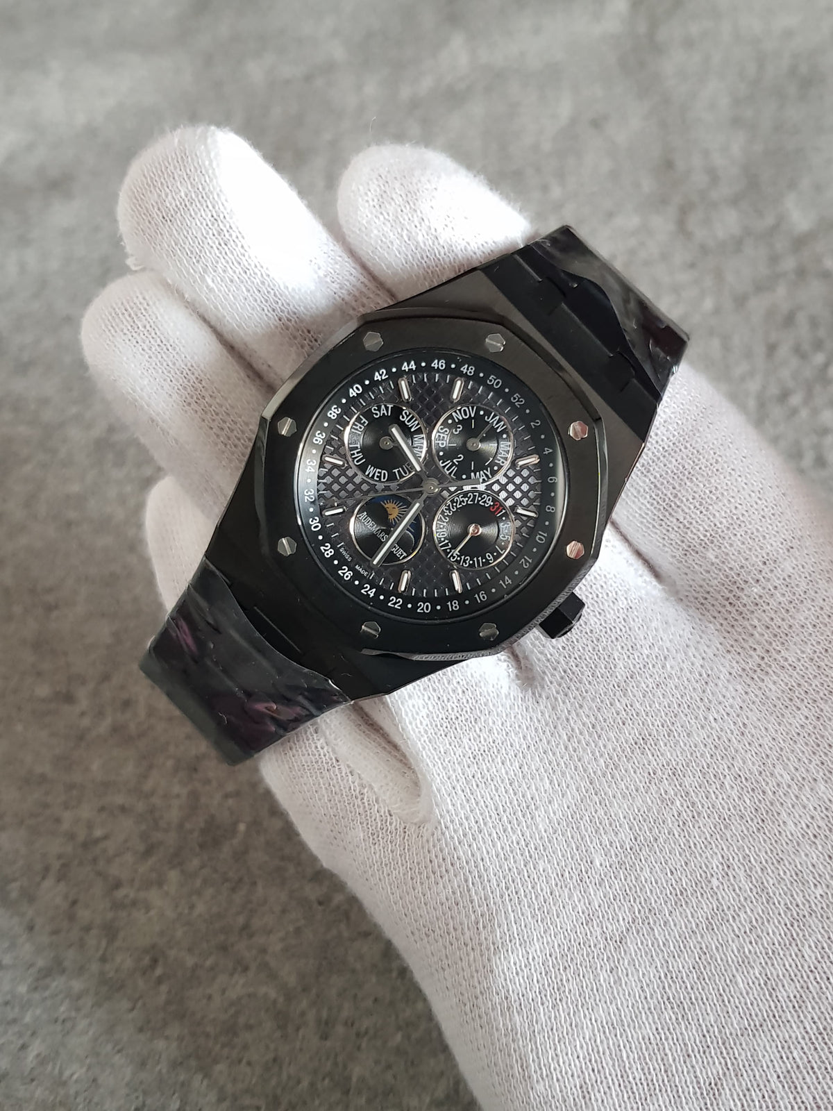 AUDEMARS PIGUET ROYAL OAK "SKELETON" BLACK