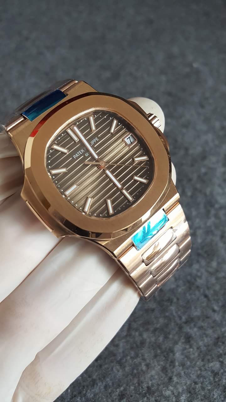 PATEK PHILIPPE NAUTILUS ROSÉ GOLD 5711/1R-001
