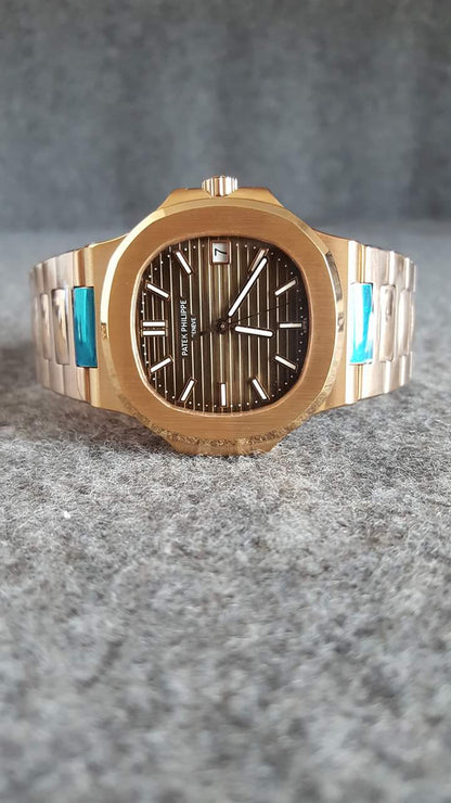 PATEK PHILIPPE NAUTILUS ROSÉ GOLD 5711/1R-001