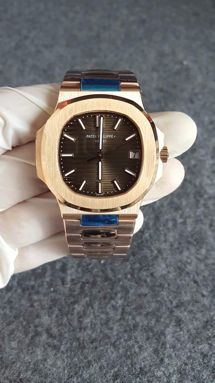 PATEK PHILIPPE NAUTILUS ROSÉ GOLD 5711/1R-001