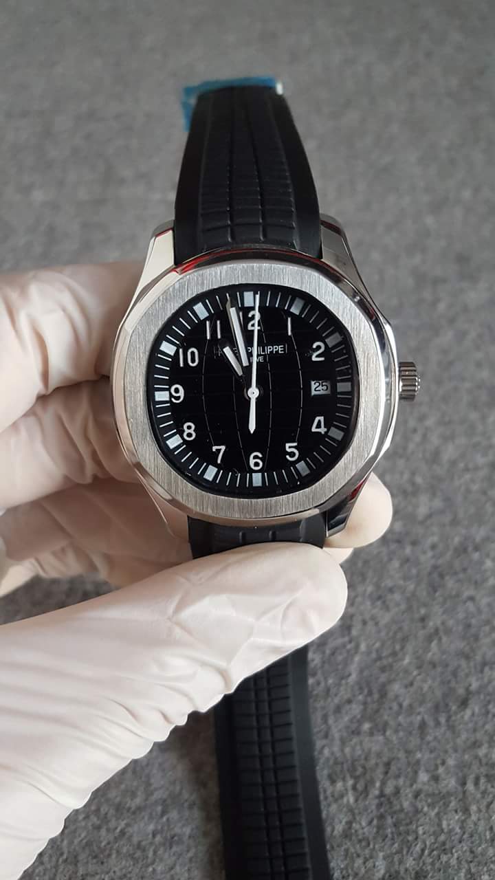 PATEK PHILIPPE AQUANAUT BLACK DIAL